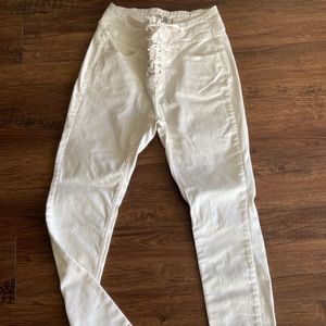 White High Waisted Jeans